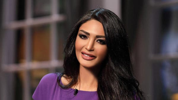 معاناة إعلامية مصرية.. مرض لعين وحقن مؤلمة في الرأس