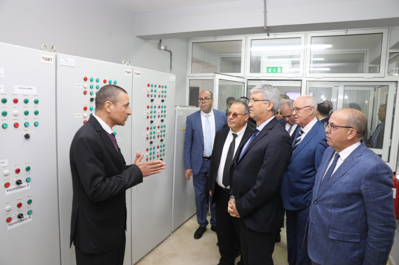 وزير الفلاحة يطلق ويتفقد مشاريع للتنمية الفلاحية بالعرائش ووزان