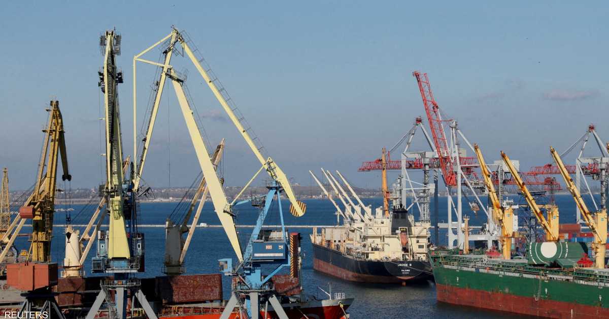 بوريس جونسون وزيلينسكي يبحثان حصار روسيا لميناء أوديسا