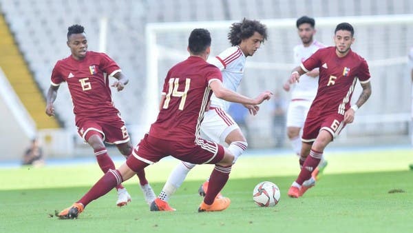 منتخب الإمارات يستعين بعموري في مباراة أستراليا الحاسمة