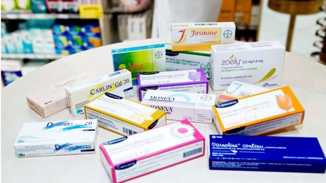 منع الحمل: كيف أسهمت “الحبة السحرية” في تحرير المرأة لكن حملتها المسؤولية وحدها