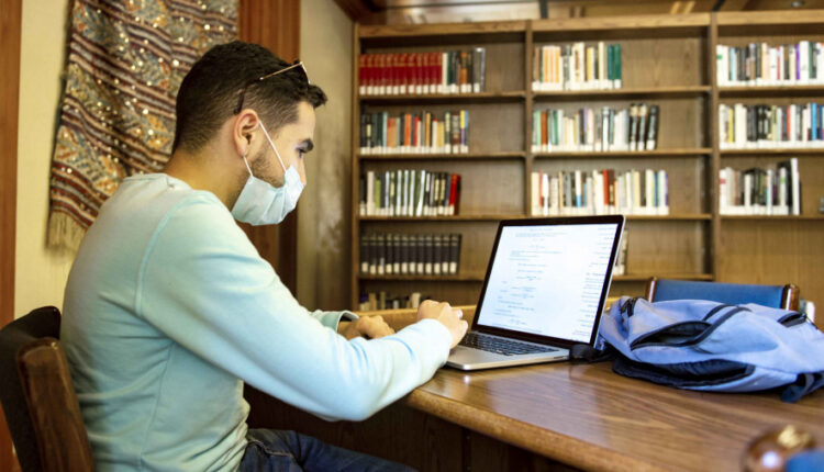 وزارة الثقافة تطلق عملية رقمنة 200 مكتبة عمومية