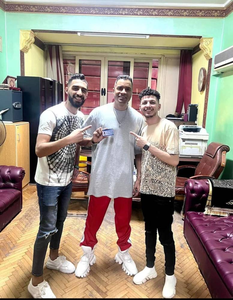 المهن الموسيقية تتراجع.. وتسمح لحسن شاكوش بالغناء