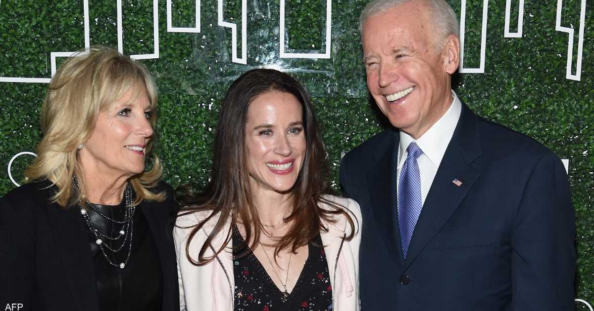 روسيا تضع زوجة بايدن وابنته على “القائمة السوداء”