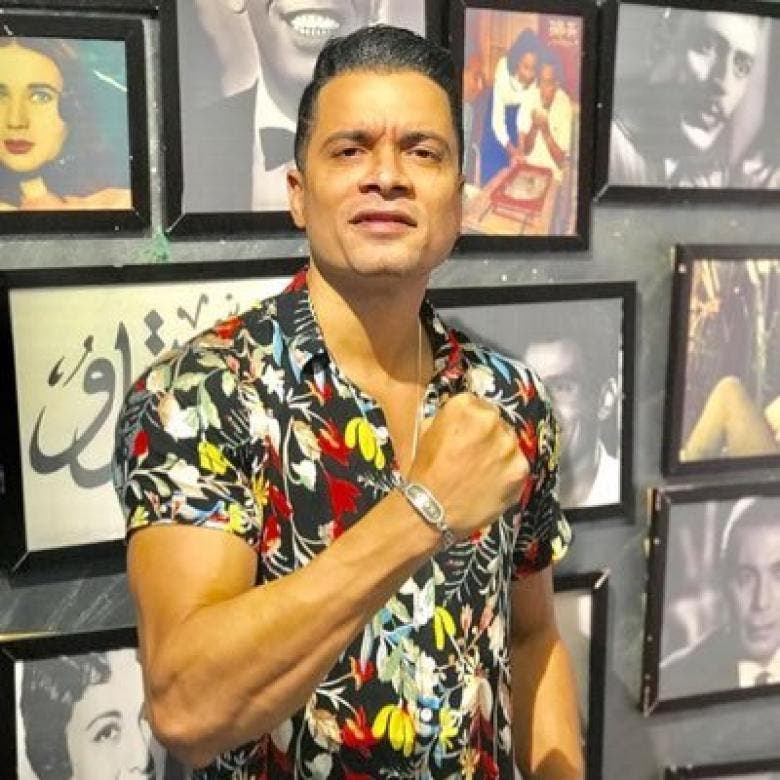 مطرب مصري شهير يفضح نقابة الموسيقيين.. والسبب حسن شاكوش
