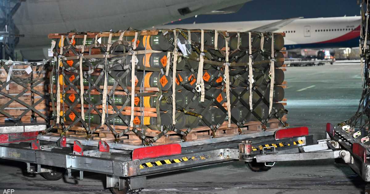 بعد تصريحات بايدن.. شحنة أسلحة أميركية جديدة لأوكرانيا