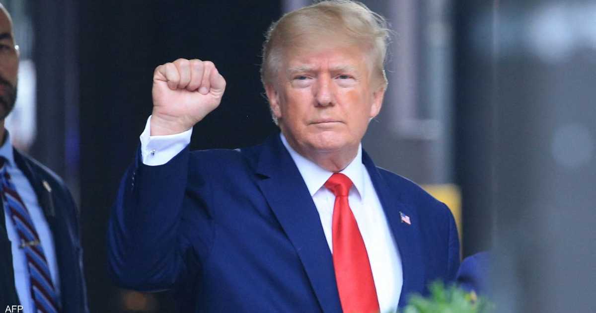 انتقام سياسي وخدعة.. ترامب ينفي وجود وثائق نووية في منزله