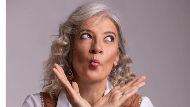 لماذا يشيب شعرنا؟