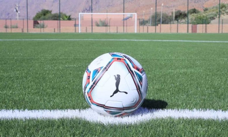 الجامعة تشرف على تسليم ملاعب أملن وأيت إيعزة