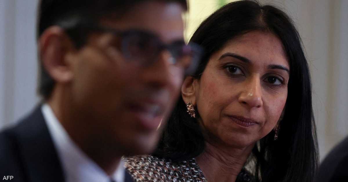 بعد إقالتها..وزيرة داخلية بريطانيا تنتقد سوناك وتصفه بالفاشل