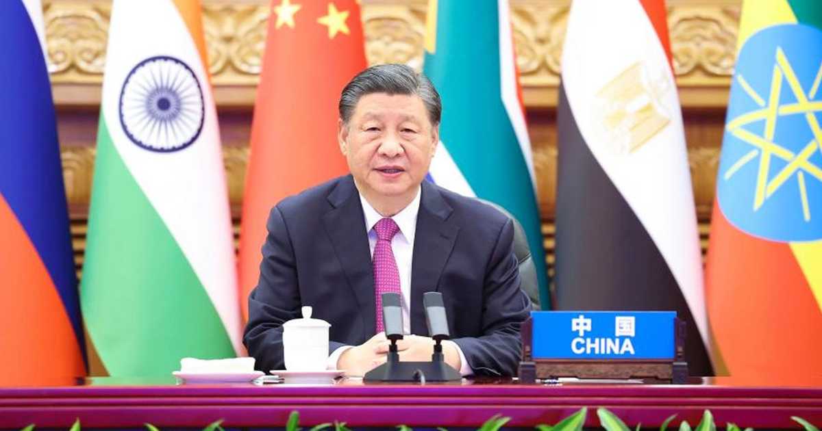 شي بينغ يحث على وقف إطلاق النار في غزة ويشدد على حل الدولتين