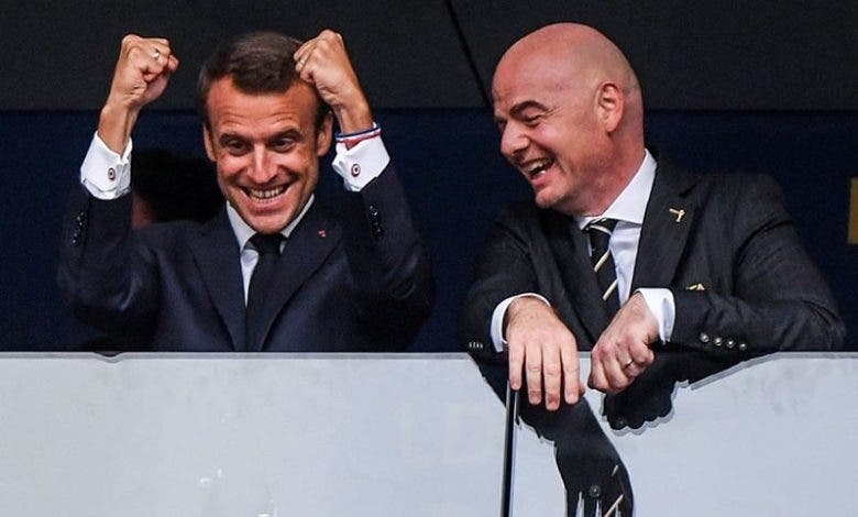 ماكرون ينزل بثقله على “فيفا” لإقامة نهائي مونديال 2030 بالمغرب